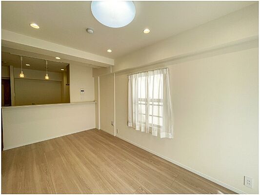 リビング/ダイニング ラ・スピーガ元町 4階/-