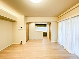 サンスタレ駒沢ファーストコート 2LDKのリビング/ダイニング