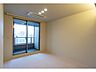 子供部屋：落ち着きのある柔らかな色調のお部屋。一日の疲れを癒す安らぎの空間です。