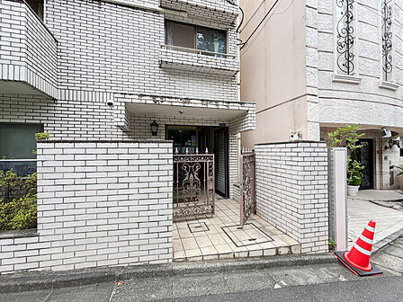 綺麗に管理された共用部。管理体制もマンション選びの大切なポイントです。