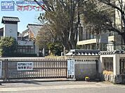 伊賀市立上野西小学校 995m