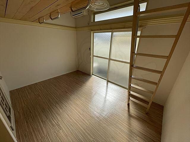 寝室