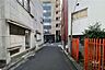 その他：敷地西側の前面道路