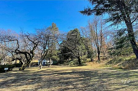 戸山公園(箱根山地区)の外観