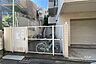 駐車場：駐輪場