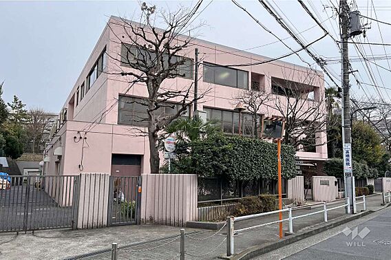 北新宿図書館の...