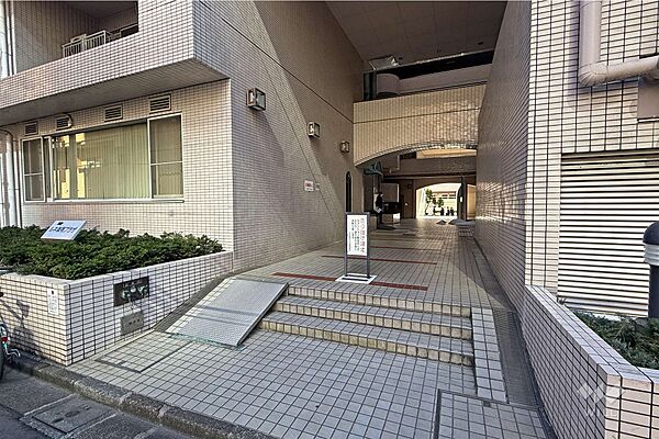 エントランスを拡大表示