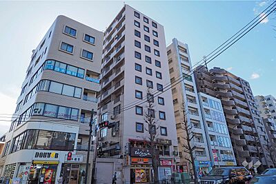 外観:阿佐ヶ谷陵雲閣マンションの外観(北東側から) 外観:阿佐ヶ谷陵雲閣マンションの外観(北東側から)
