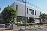周辺：西荻図書館の外観