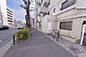 その他：敷地東側の前面道路（北側から）