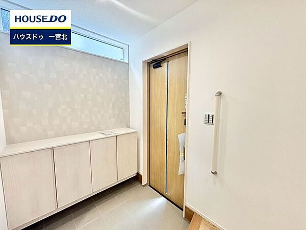玄関を拡大表示