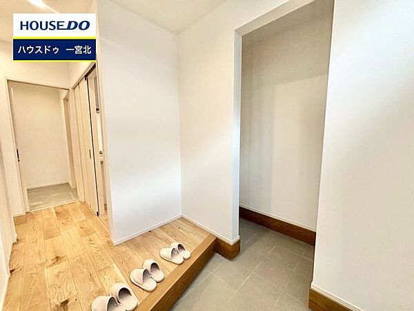 玄関を拡大表示