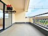 バルコニー：◆住宅ローンもお任せください！色々な銀行からお客様に合った銀行をご提案いたします！！物件に関しての詳細は「不動産キャリア２０年」以上の私がお伝えします！素敵なマイホームを一緒に見つけましょう♪　　　　