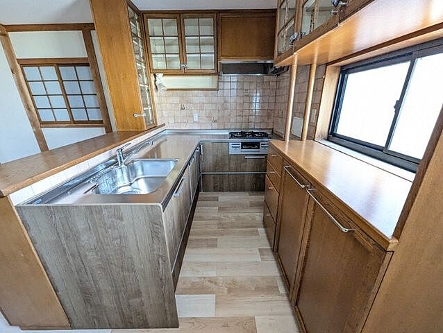 キッチン 高知市新屋敷2丁目