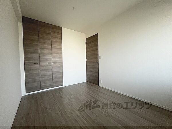 ＯＣ　ＲＥＳＩＤＥＮＣＥ　Ｒ　ＯＪＩ
