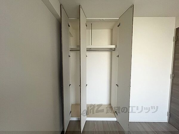 ＯＣ　ＲＥＳＩＤＥＮＣＥ　Ｒ　ＯＪＩ