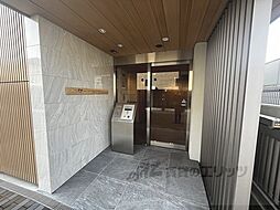 ＯＣ　ＲＥＳＩＤＥＮＣＥ　Ｒ　ＯＪＩ