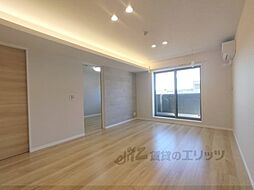 レジデンス三条宮前 4階2LDKのリビング/ダイニング