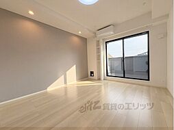 近鉄奈良線 学園前駅 徒歩20分の賃貸アパート 3階1Kのリビング/ダイニング