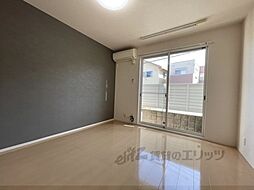 近鉄奈良線 新大宮駅 徒歩9分の賃貸アパート 1階1LDKのリビング/ダイニング