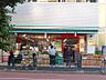 周辺：営業時間：8時～23時イオングループのコンビニ 、気軽に利用出来ます。
