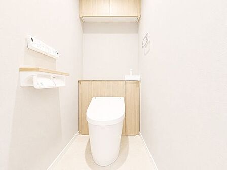 ◆トイレリフォーム済♪◆高機能節水型トイレ※AI加工画像につき、現況と異なります。