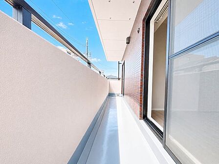 ◆2wayバルコニー◆南面バルコニー◆陽当・通風良好※AI加工画像につき、現況と異なります。
