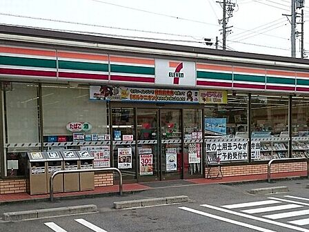 セブンイレブン名古屋上社5丁目店 徒歩3分。 240m