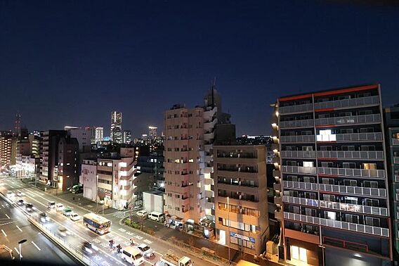 バルコニーから...