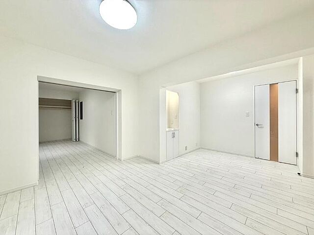 リビング/ダイニング コスモ平井 1階/-