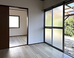 大安寺東町貸家 2DKのリビング/ダイニング