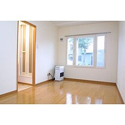 クローバーホーム美園 1階ワンルームのリビング/ダイニング