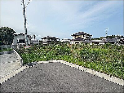 外観:4m幅の道路に接道した土地です。環境良好です。 外観:4m幅の道路に接道した土地です。環境良好です。