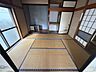 室内：一階北側和室6帖。