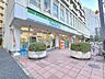 周辺：ファミリーマート北大塚店 徒歩2分。 140m