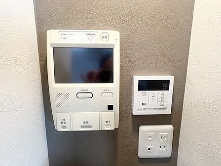TVモニター付きインターホン＆給湯器設備