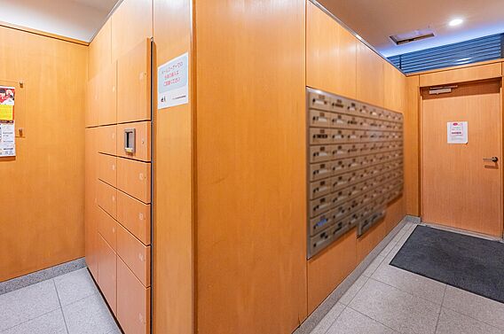 宅配ボックスメ...