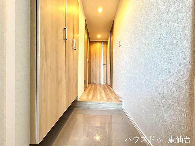 玄関 ナイスアーバン鶴ケ谷ヒルズ 3階/-