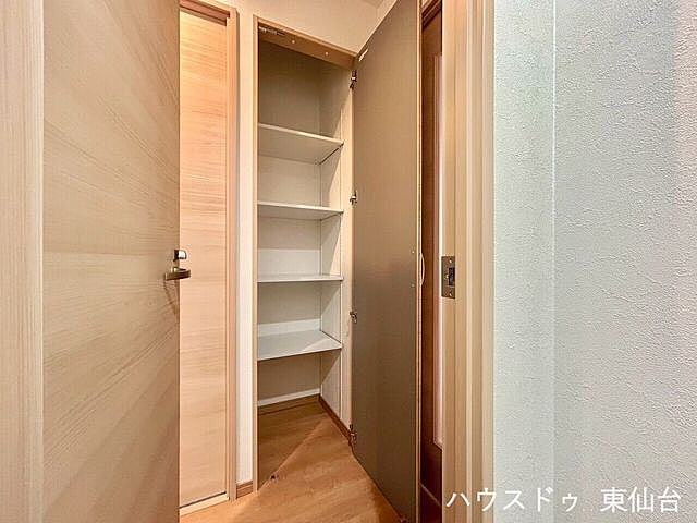 収納 ロイヤルパレス宮城野 9階/-