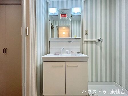 三面鏡がうれしいですね♪