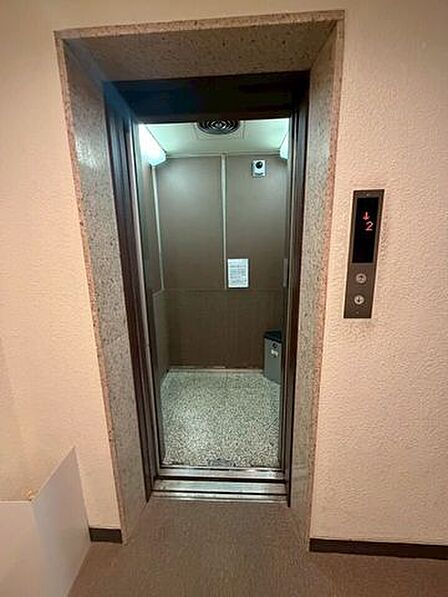 エレベータ