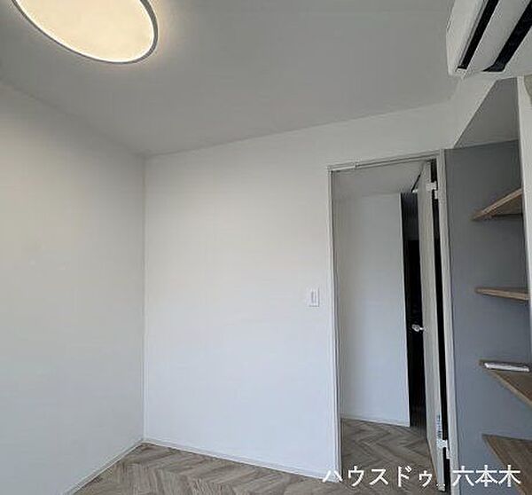 洋室を拡大表示