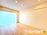 子供部屋：〜自然な風合いの洋室〜 ・ナチュラルな色彩で纏められた洋室は家具のコーディネートもしやすくなっております。  