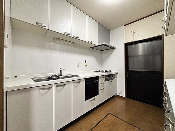 キッチンを拡大表示