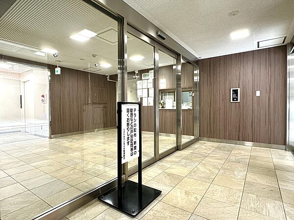 エントランスを拡大表示
