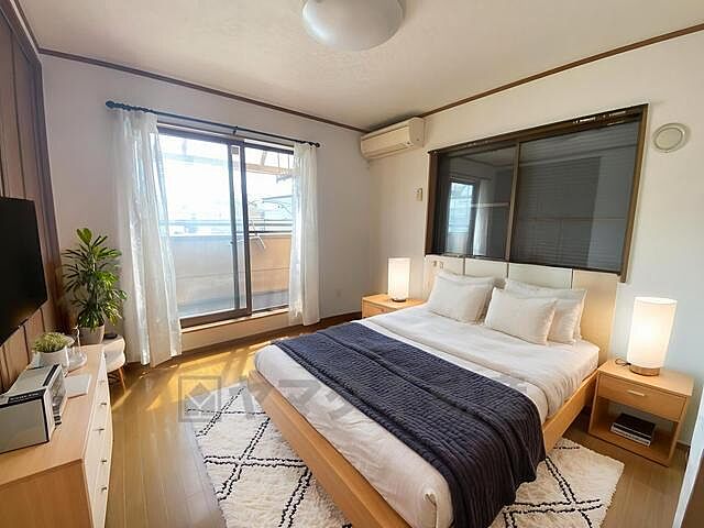 寝室 尼崎市大西町1丁目