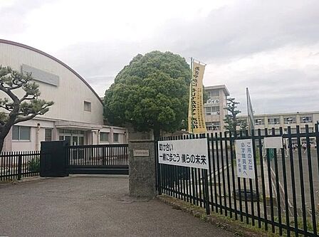 一宮市立今伊勢中学校 160m