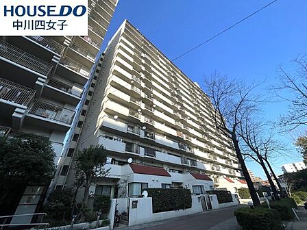 ◇外観◇地下鉄鶴舞線「浅間町」駅より徒歩9分の好立地。大切なペットとお過ごしいただけるペット飼育可マンションです。(規約制限あり)敷地内に公園やテニスコートなど共有施設充実しています。