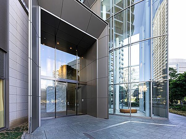 エントランスを拡大表示