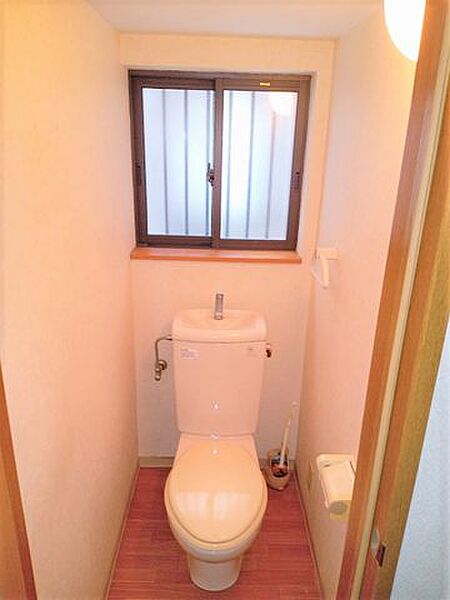 トイレを拡大表示